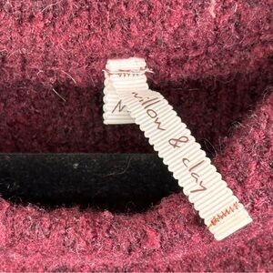 Willow & Clay burgundy sweater